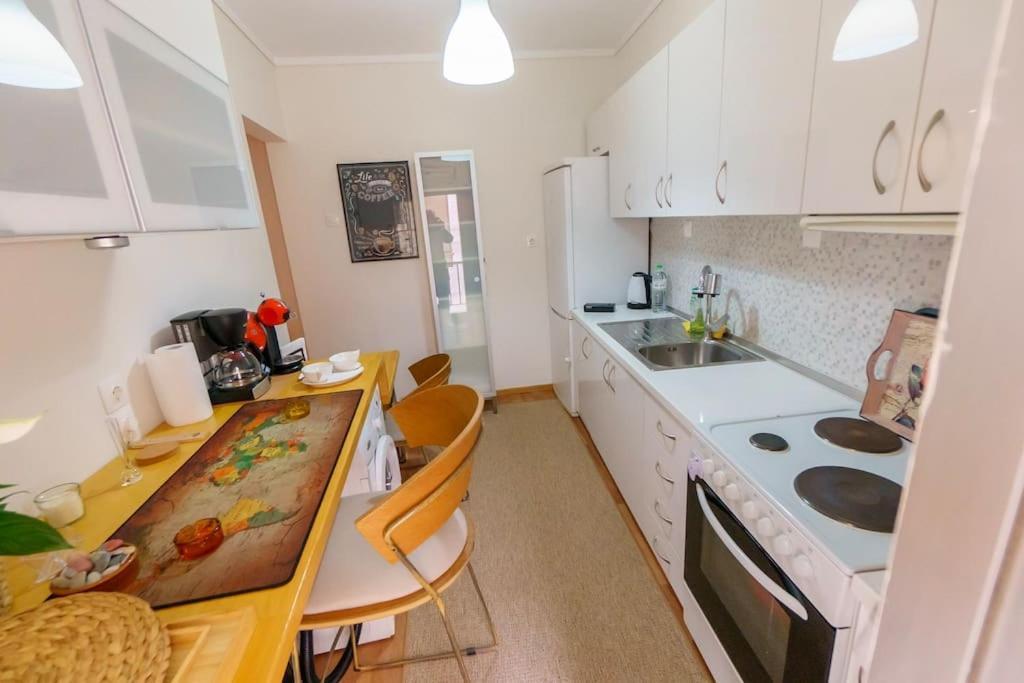 Apartament Cosy Near The Centre Saloniki